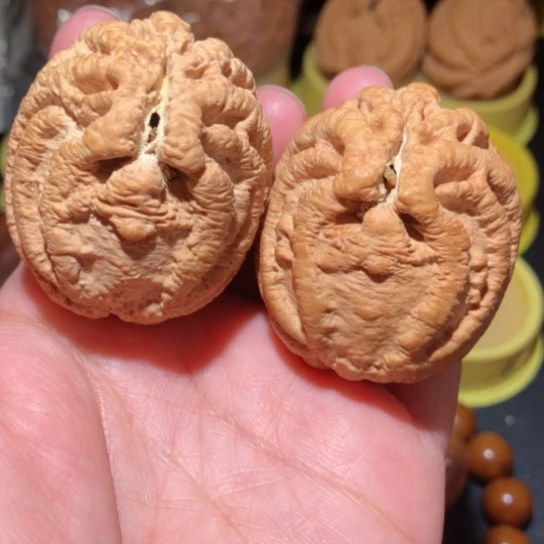 文玩核桃把件练手乾坤鬼脸