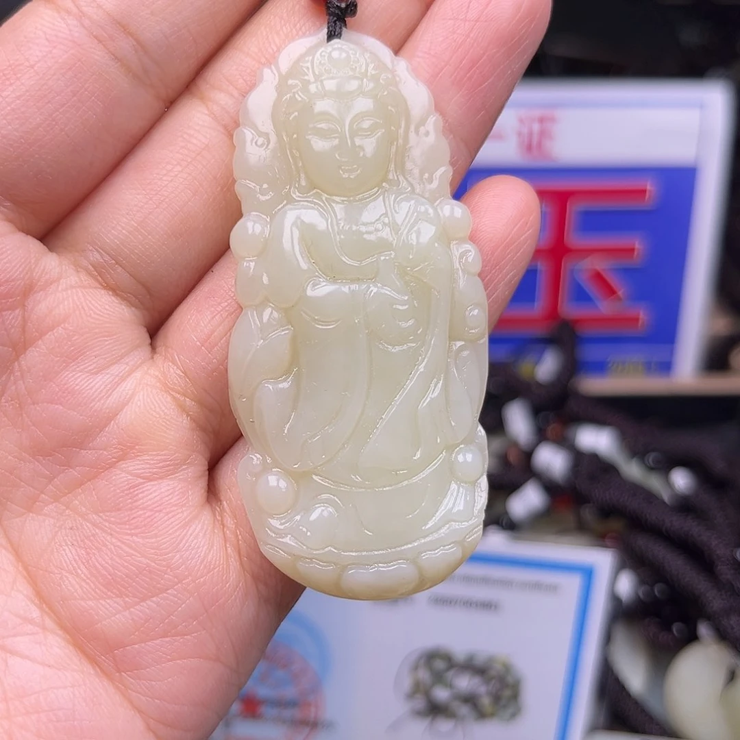 颈饰未镶嵌和田玉