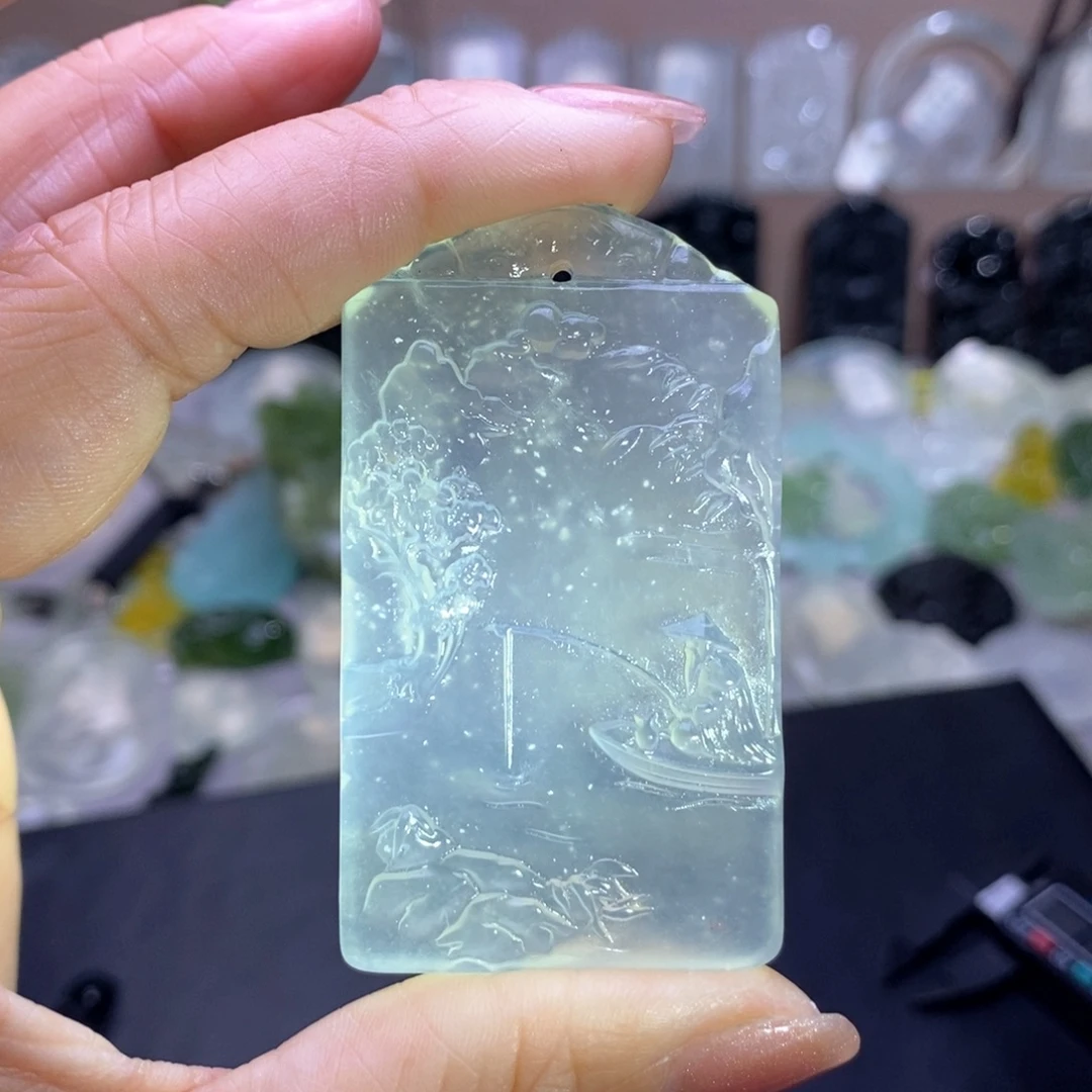 蛇纹石玉未镶嵌颈饰