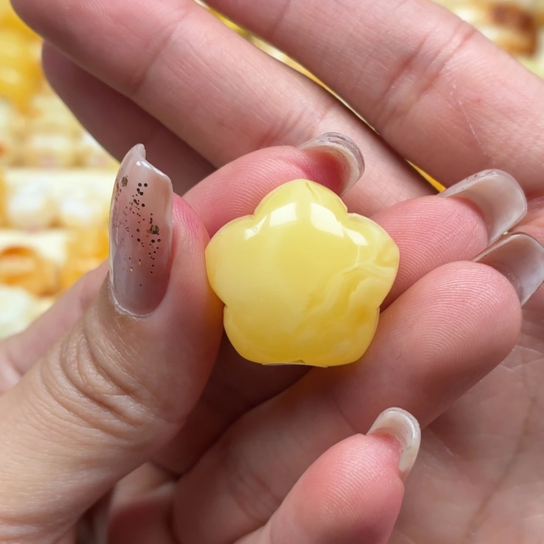 琥珀未镶嵌裸石蜜蜡