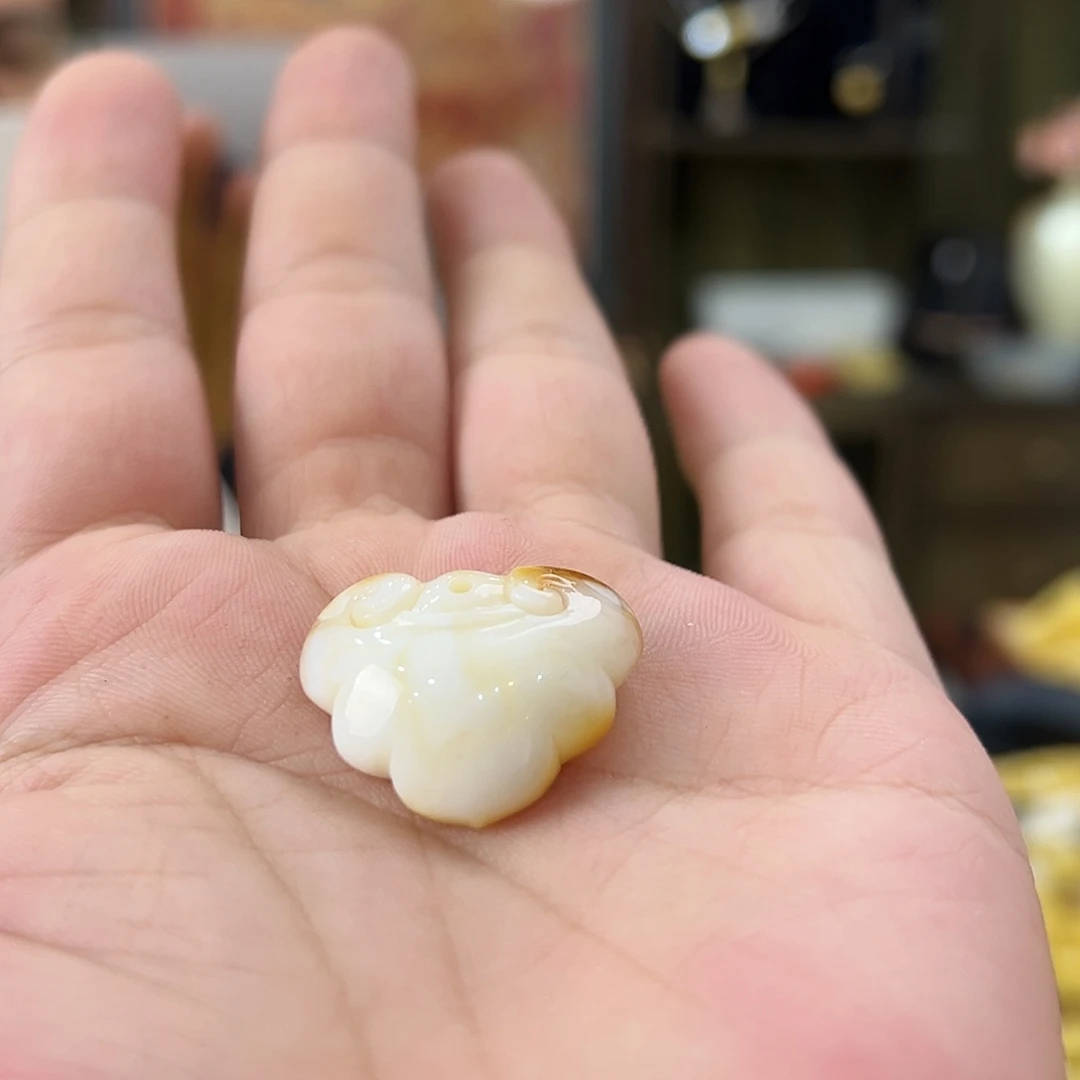 蜜蜡未镶嵌珠宝奇石