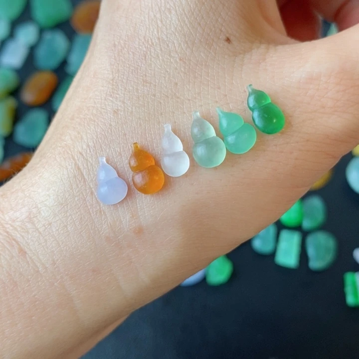 定制翡翠未镶嵌葫芦