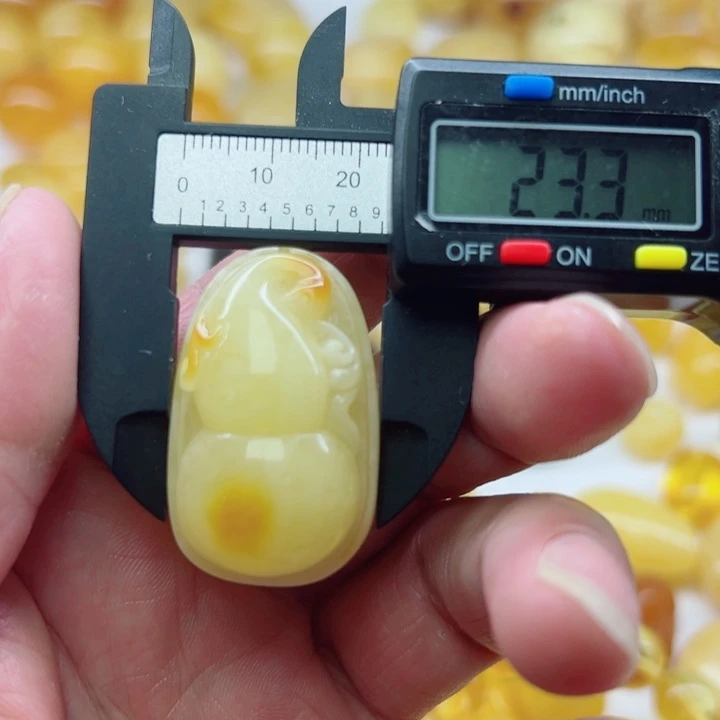 未镶嵌琥珀（矿物珀）裸石