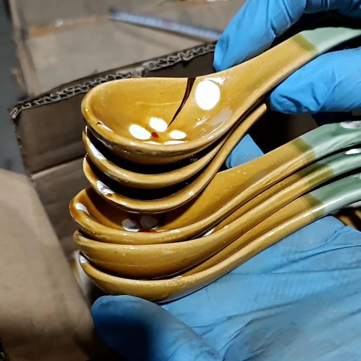 摆件陶瓷盘子碗啥都有