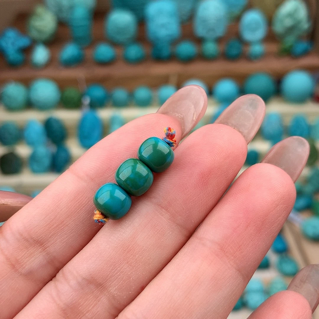 未镶嵌绿松石珠宝奇石