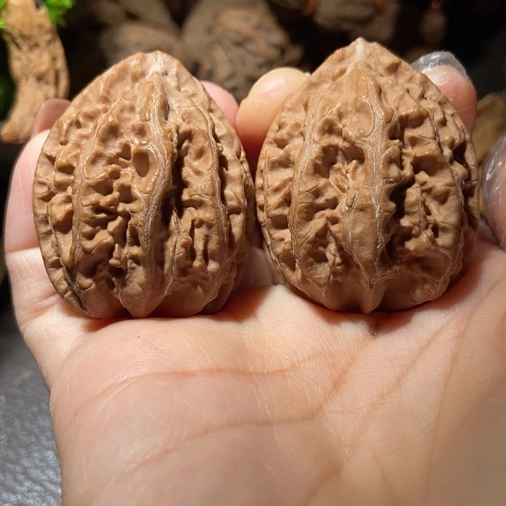 把件文玩核桃东北楸子小雪13