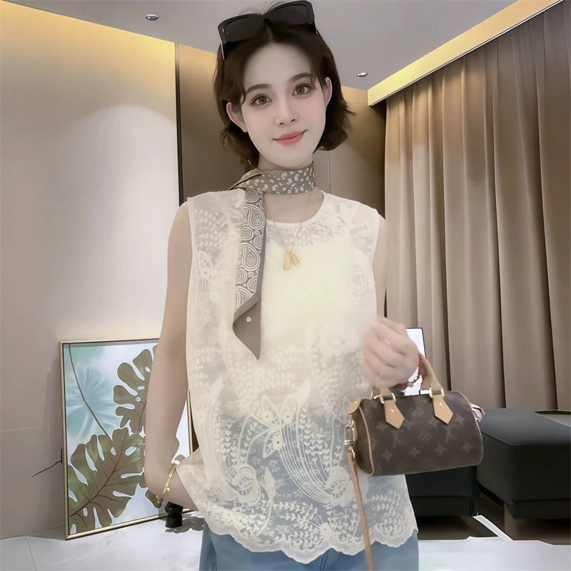 精致白月光~圆领蕾丝刺绣打底衫T恤背心设计感小个子新中式上衣女