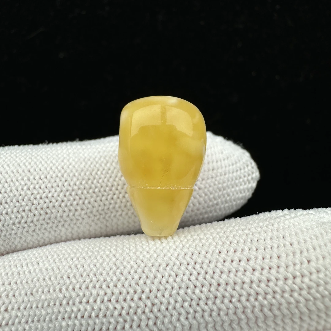 Y7077天然原矿蜜蜡 鸡油黄白花三通 12*19mm抖音基地质检发货