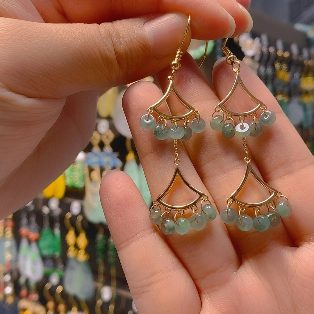 未镶嵌翡翠耳饰翡翠