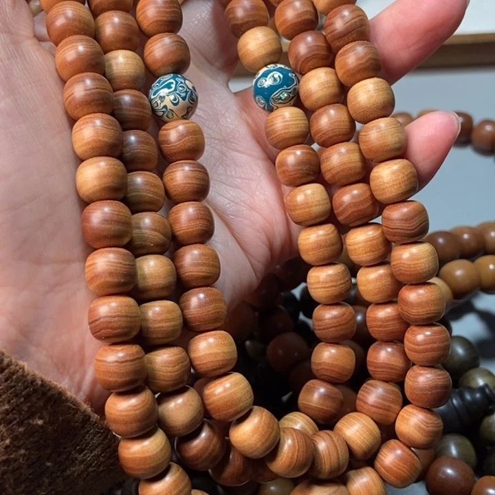 诗***敏檀香木老山檀香供奉料0.9*1.0*108，奶香