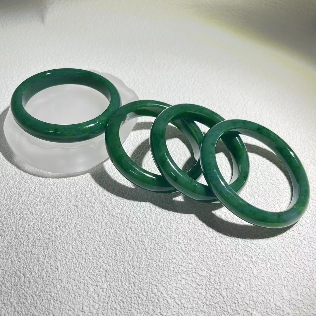 春日珠宝 天然和田玉手镯 多样性发货拍一发一 H434