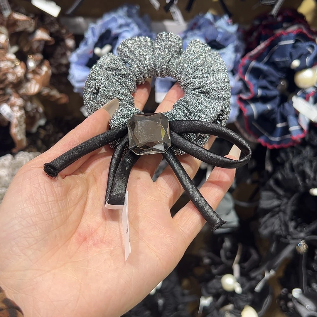 布艺非金属银色小肠