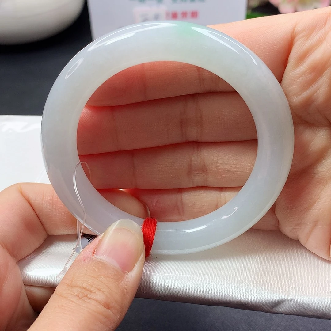 未镶嵌手镯（圆镯）翡翠24