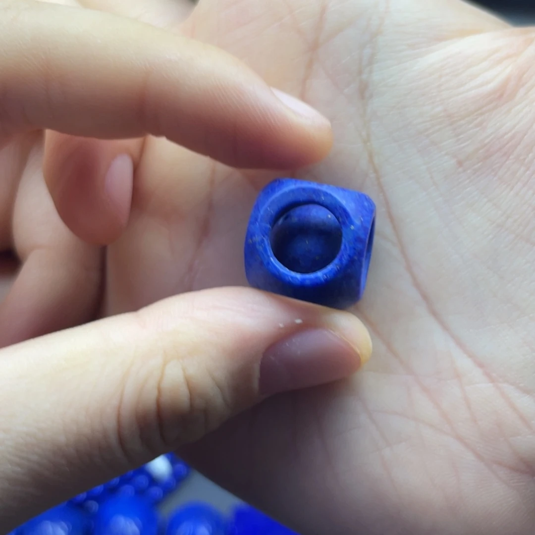 青金石未镶嵌转运珠