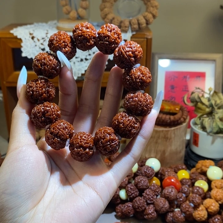 金刚菩提手串感**你226玉华肉一物一图