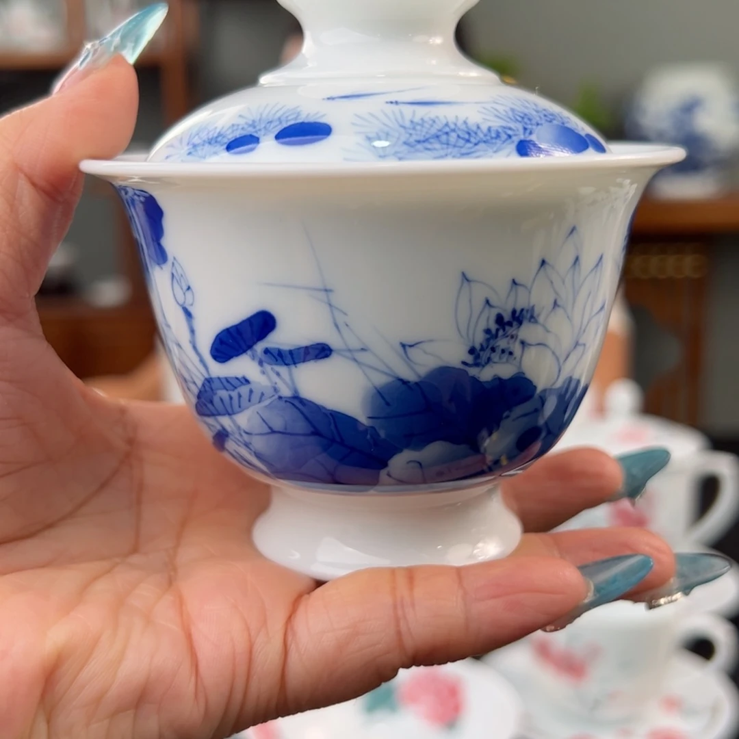 玉泥青花和为贵盖碗