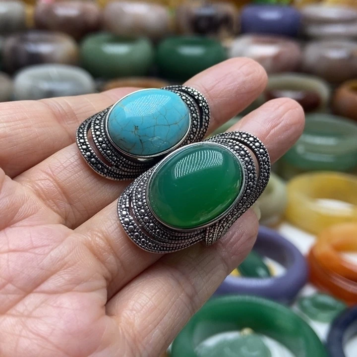 未镶嵌手镯石英质玉