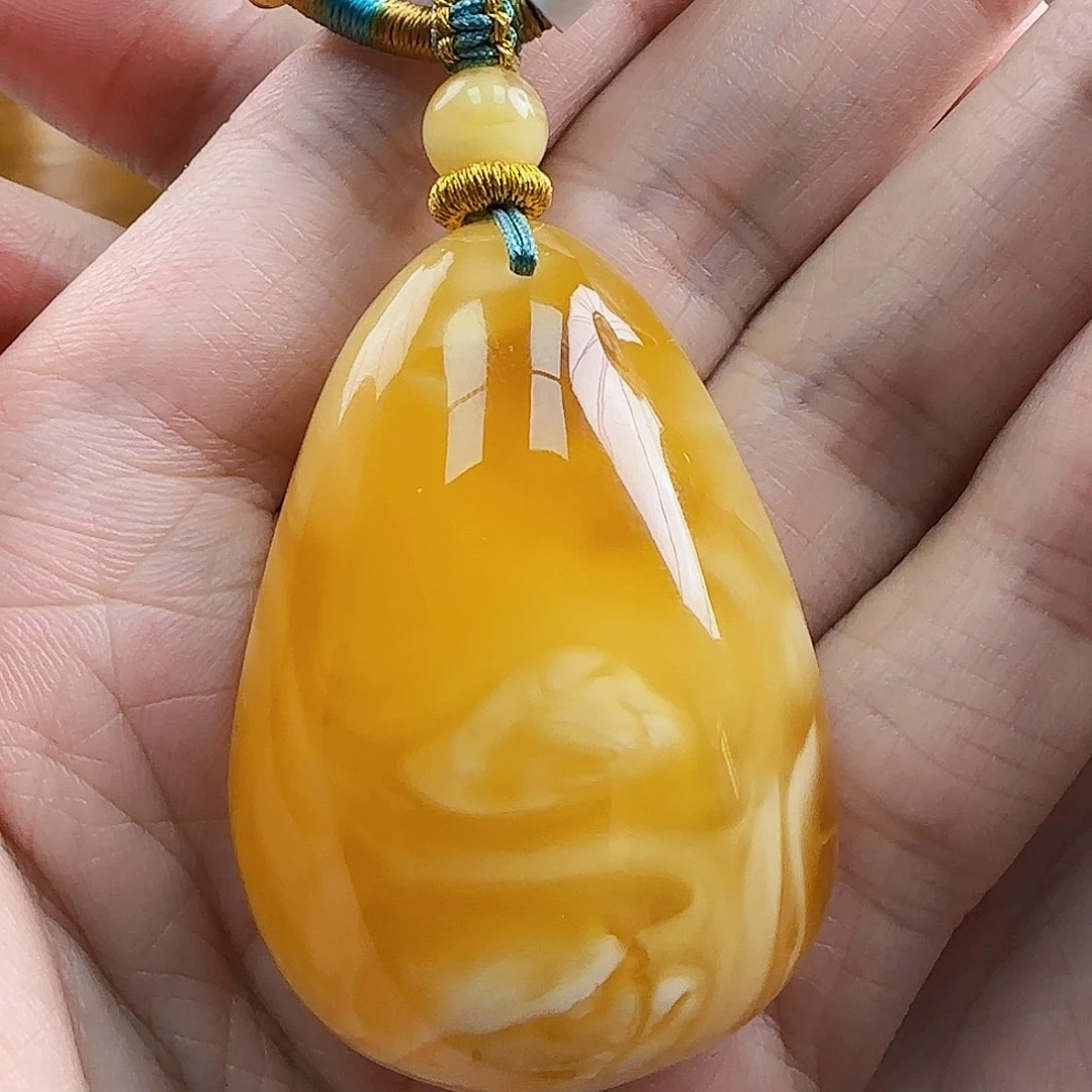 未镶嵌琥珀珠宝奇石