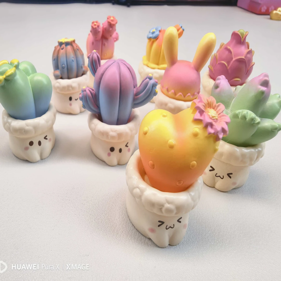 直播现拆树脂仿真可爱表情仙人掌