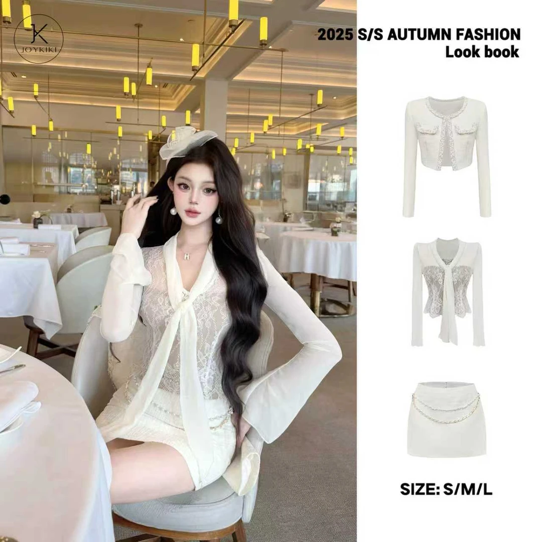 JOY KIKI金金【京洛佳人】千金风纯欲风蕾丝透气喇叭袖上衣J25C451