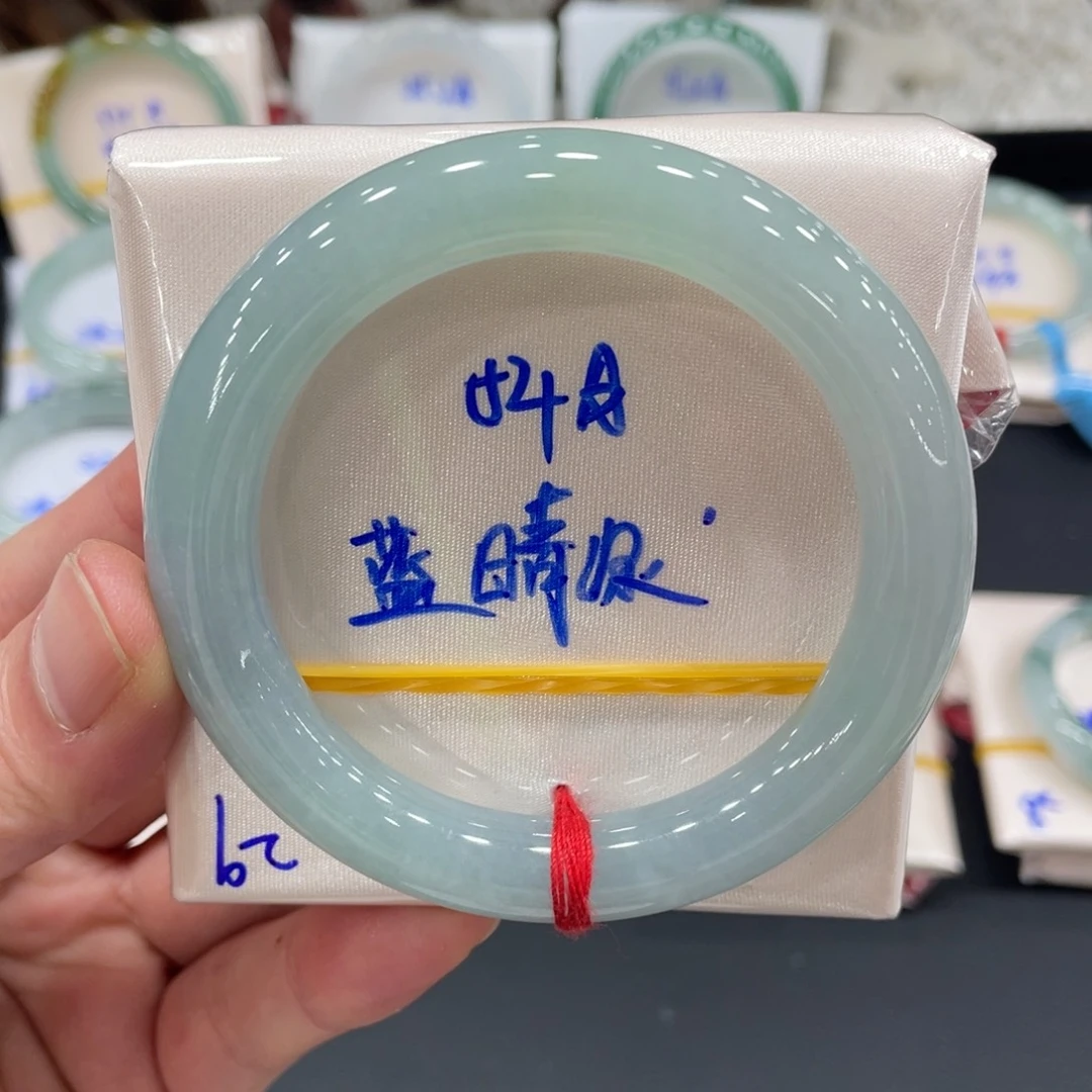 未镶嵌手镯翡翠翡翠