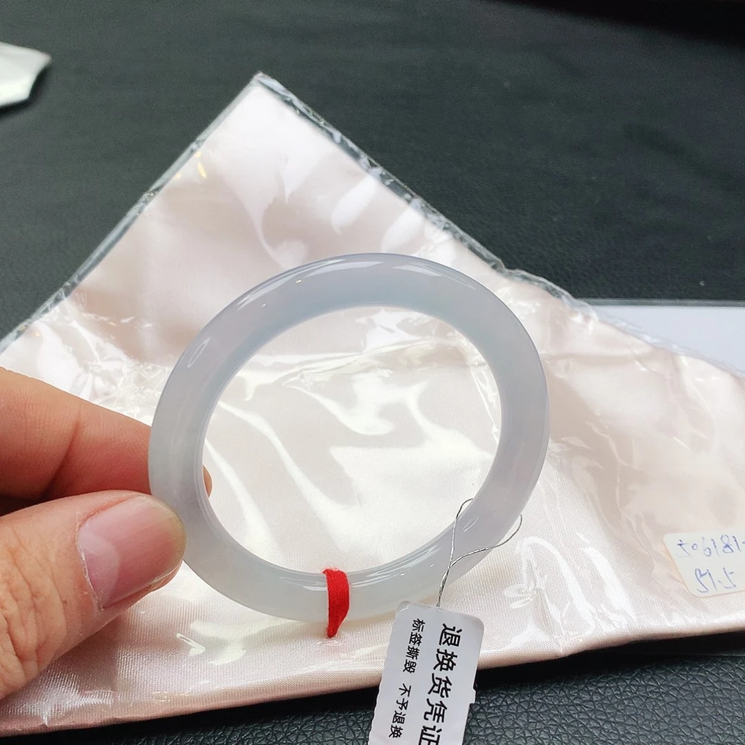 未镶嵌手镯翡翠天然翡翠手镯