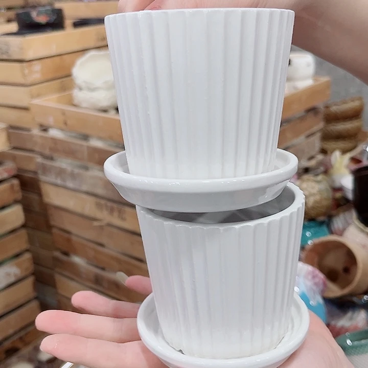 有孔.凑单10元陶瓷花盆发货！