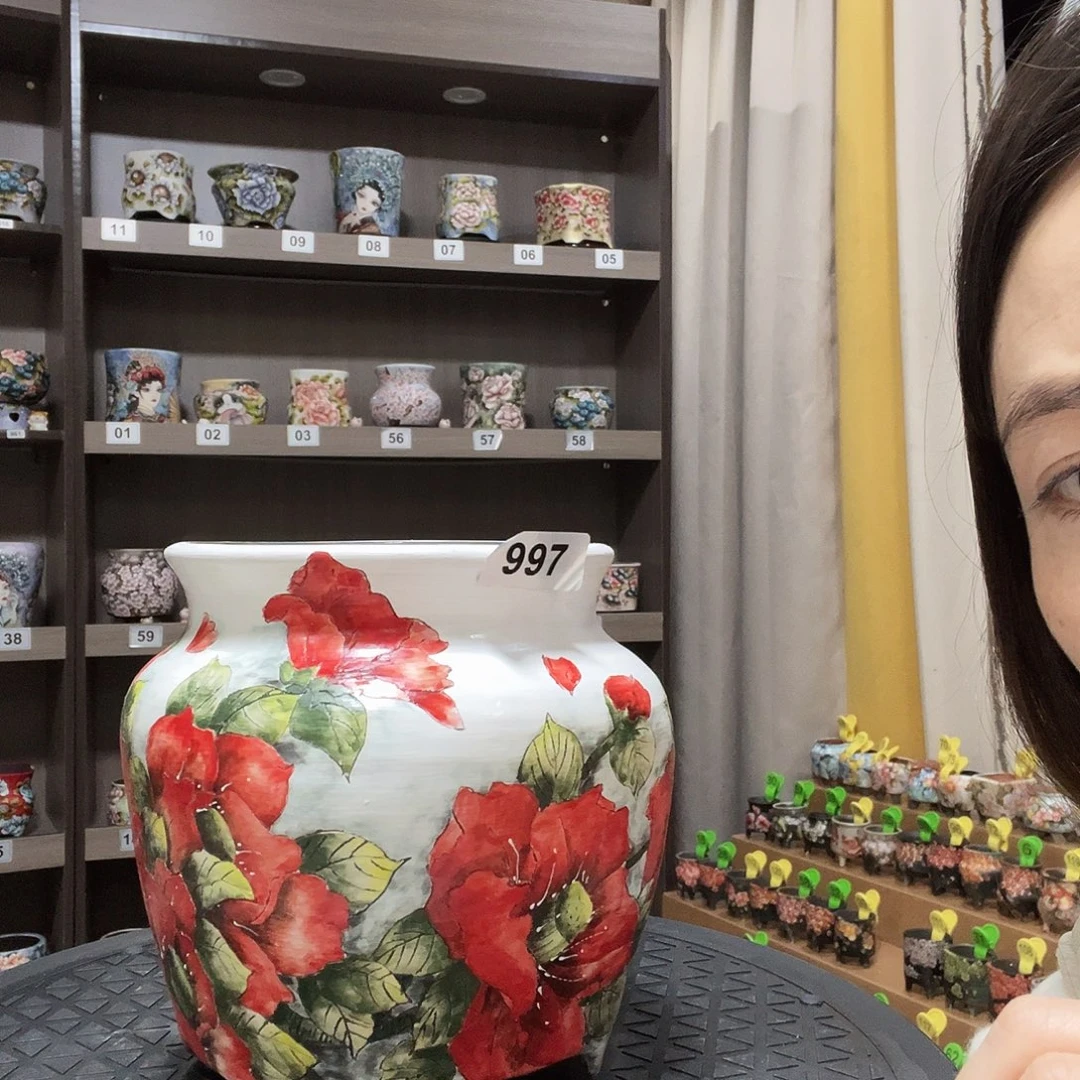 手绘陶瓷花盆口10.5高14.3