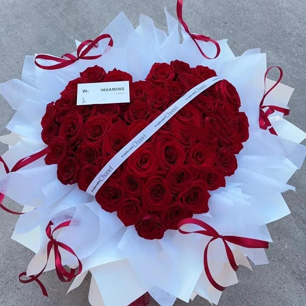 【爱在心中】52朵红玫瑰心形花束送爱人闺蜜男友生日鲜花