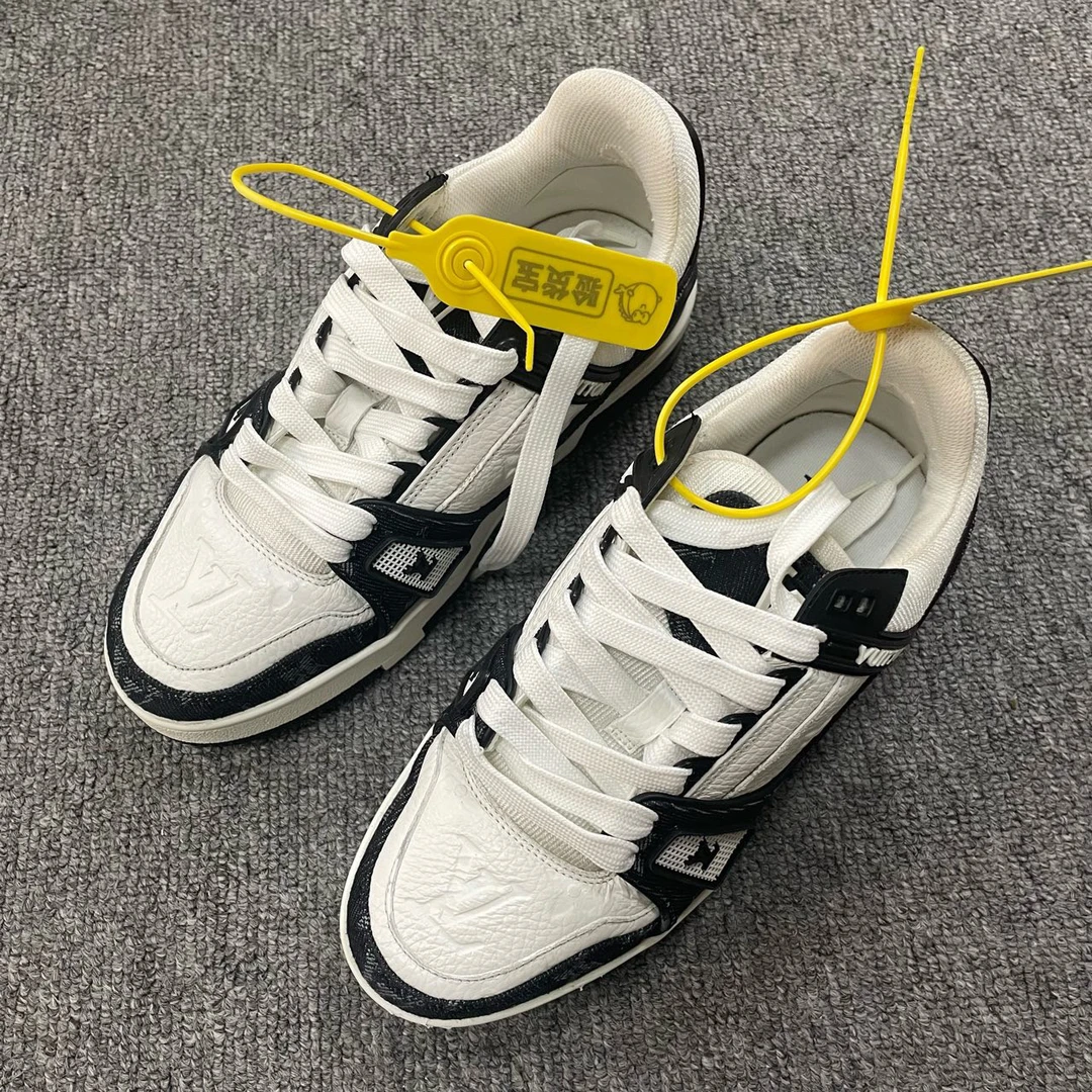 LOUIS VUITTON/路易威登 Trainer低帮时尚板鞋 36.5码/5454