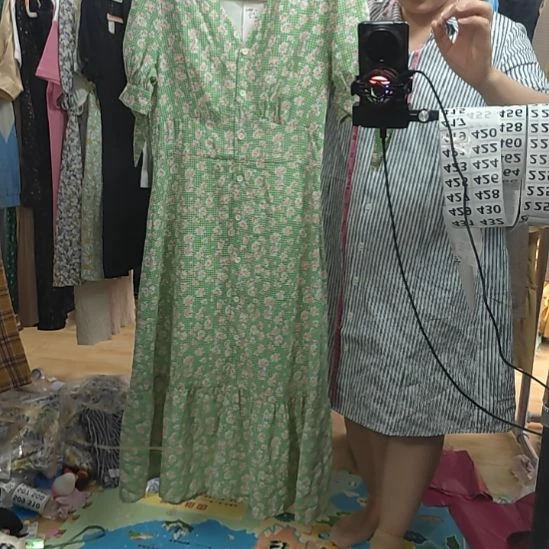 吊带M沂宝衣橱品牌折扣清仓