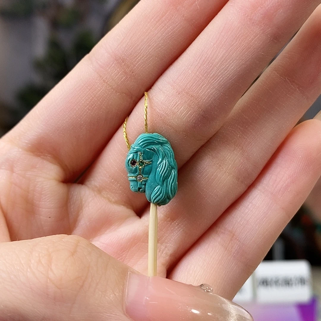 绿松石未镶嵌珠宝奇石