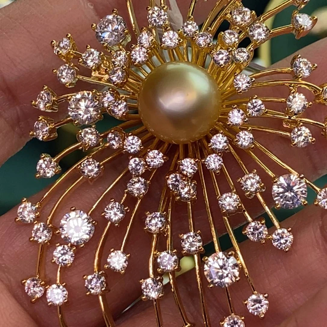 未镶嵌胸饰海水珍珠