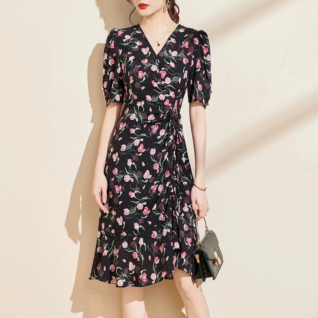 法式印花复古高端v领2025新款夏天度假连衣裙修身系带气质鱼尾裙