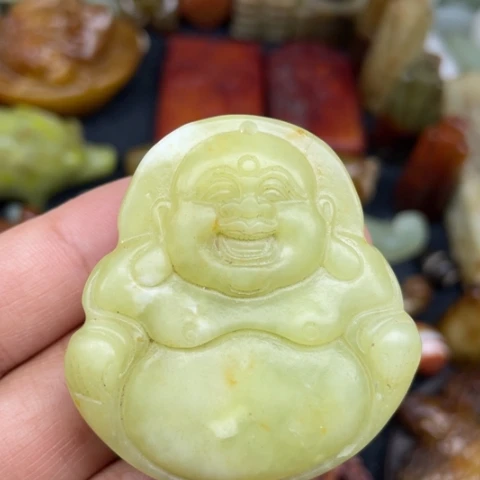 蛇纹石玉未镶嵌颈饰61