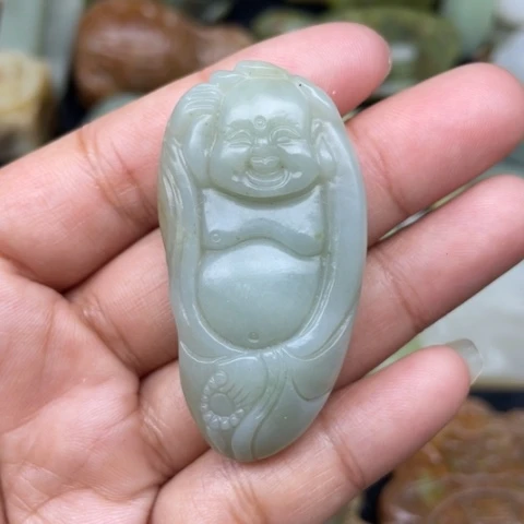 和田玉未镶嵌颈饰18