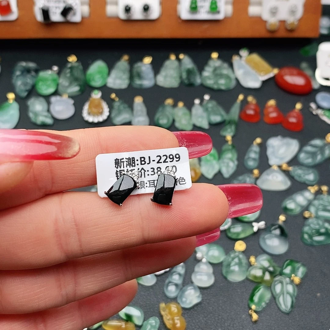 翡翠耳饰银S925镶嵌小**儿耳钉