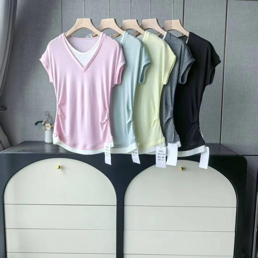 木子家I   51003【V领假两件】拼接小飞袖羊毛+莱赛尔短袖