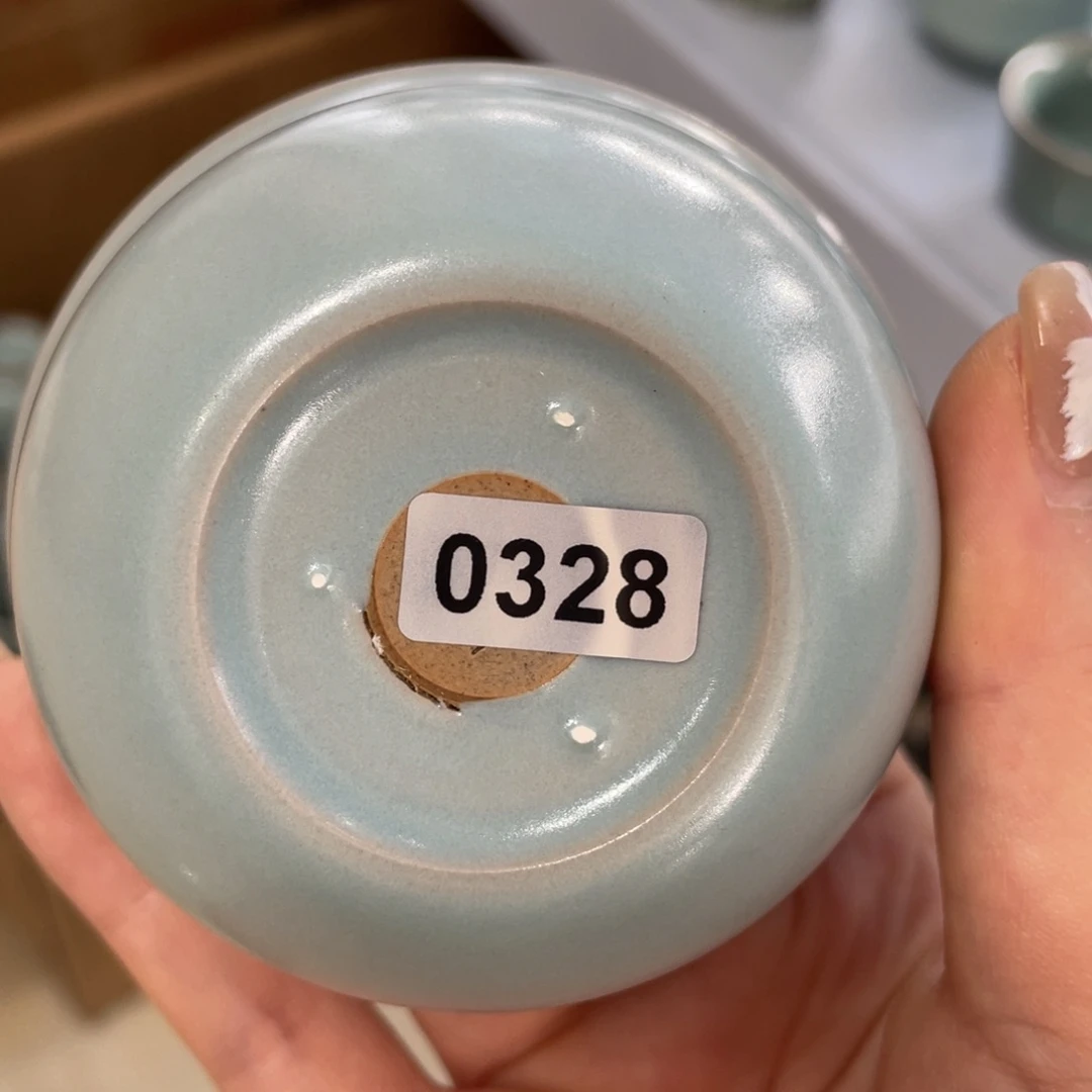 杯小*哒328。。。。。。。。。。