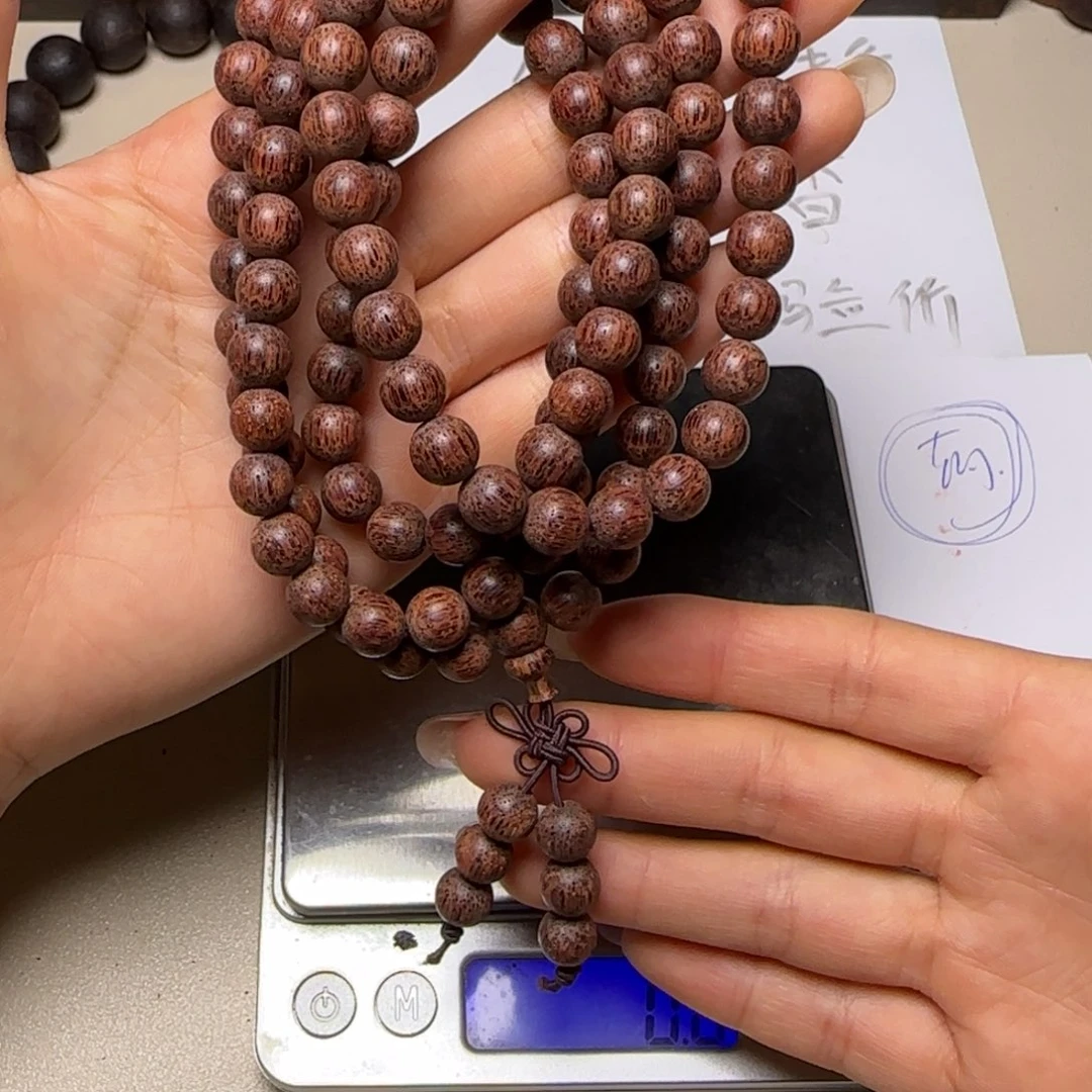 藤类降真香白油圆珠0.8*108多圈手串