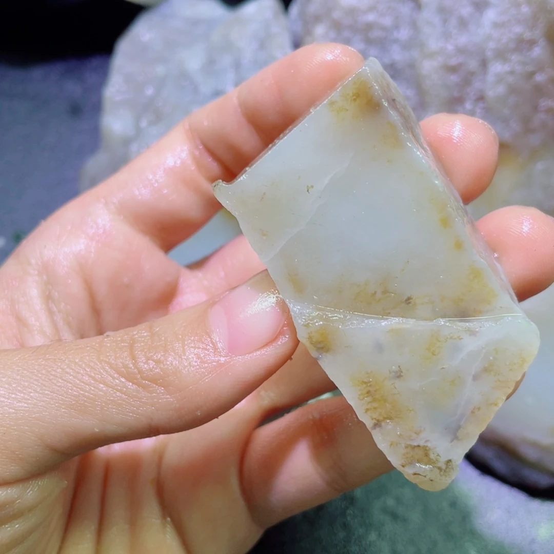 和田玉未镶嵌珠宝半成品