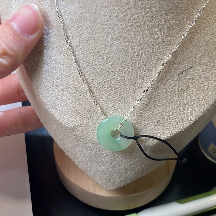 翡翠未镶嵌吊坠(不含链)甜甜圈