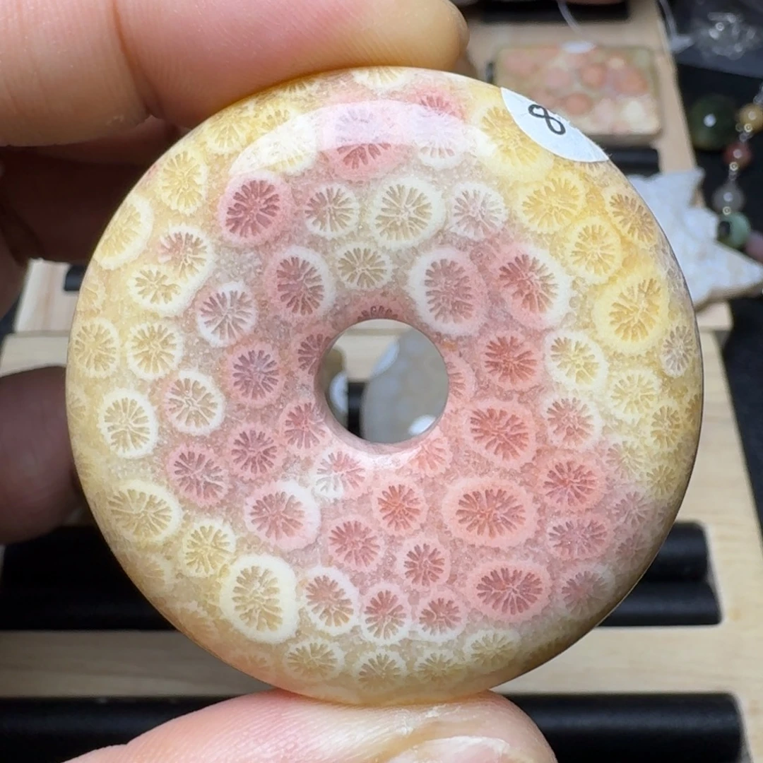 未镶嵌纯天然色有机玉石保真色硅化玉