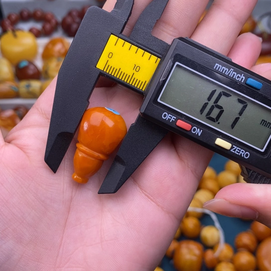 未镶嵌琥珀裸石名****难蜜蜡L