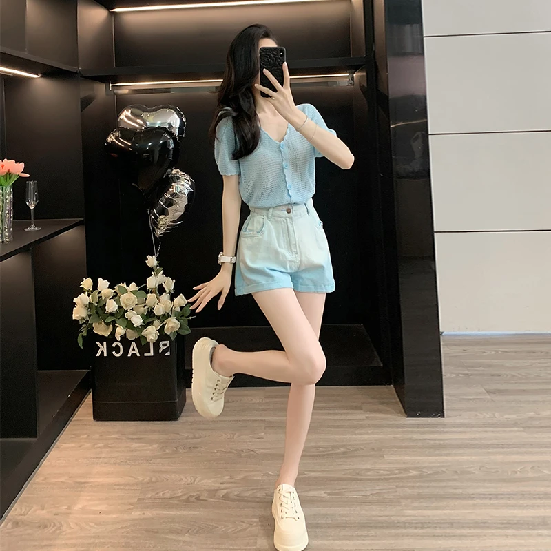 洋气减龄夏季新款小个子时尚蓝色针织短袖上衣高腰牛仔短裤两件套