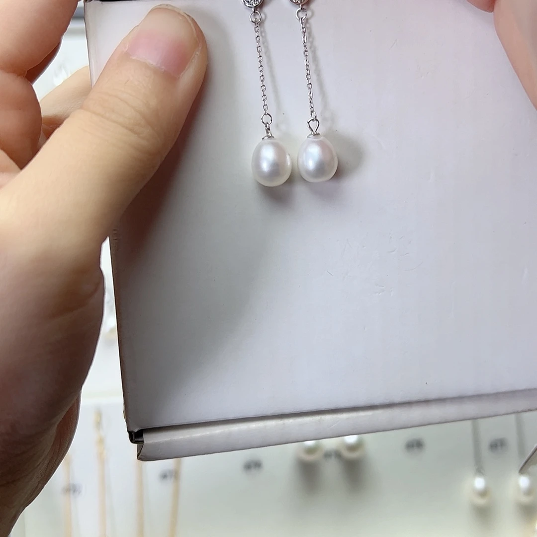 银S925镶嵌淡水珍珠耳饰