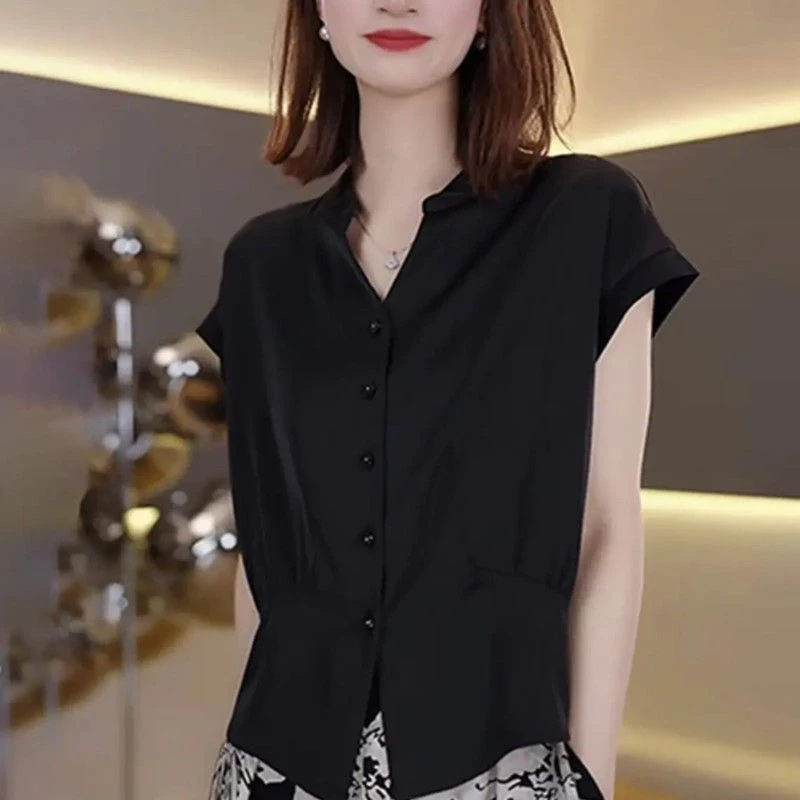 专属时尚v领短袖T恤女2025新款气质小衫洋气显瘦百搭休闲夏季