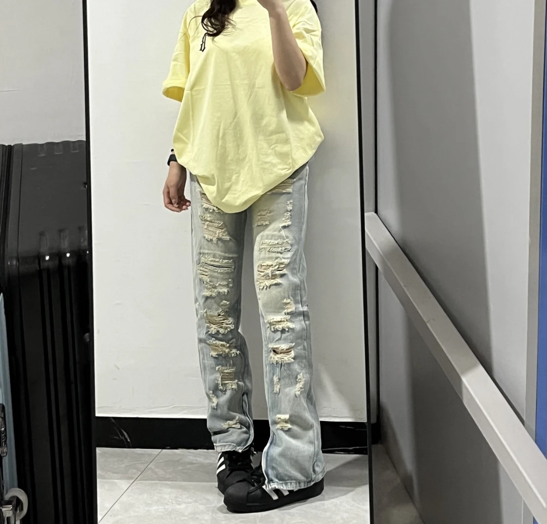 能卖三十万加的衣服！圆弧印花男女同款短袖 默认微瑕