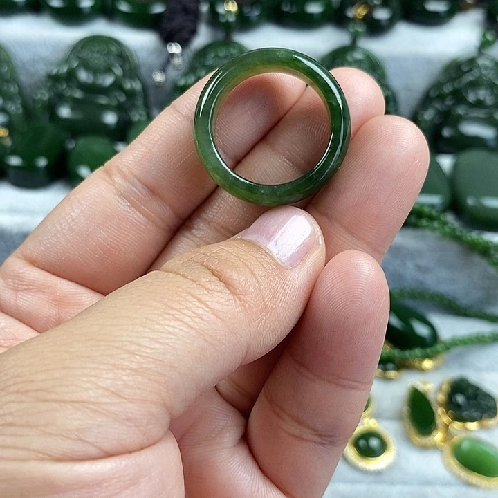 和田玉（碧玉）未镶嵌颈饰19.4