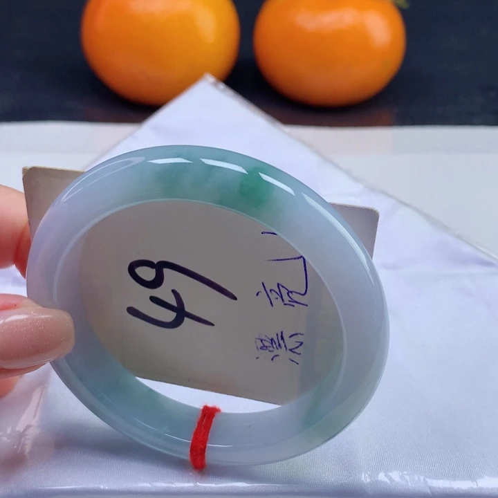 翡翠手镯未镶嵌565757575757